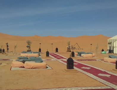campamento en el desierto del sahara